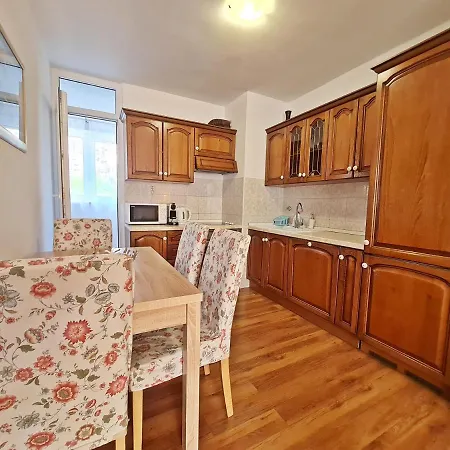 Nina Marie Ii Appartement *